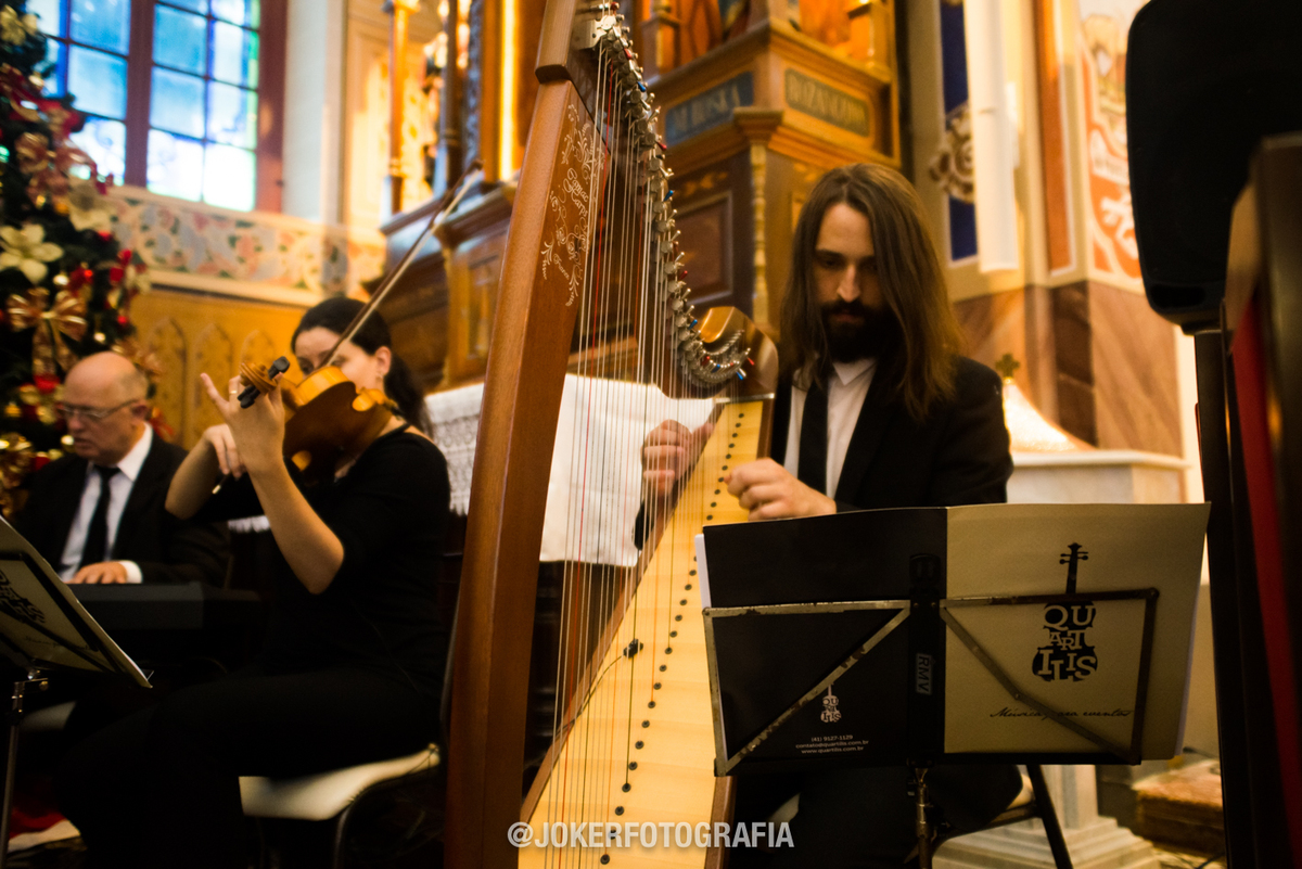 músicos para cerimônia de casamento em curitiba com harpa e violino quartilis