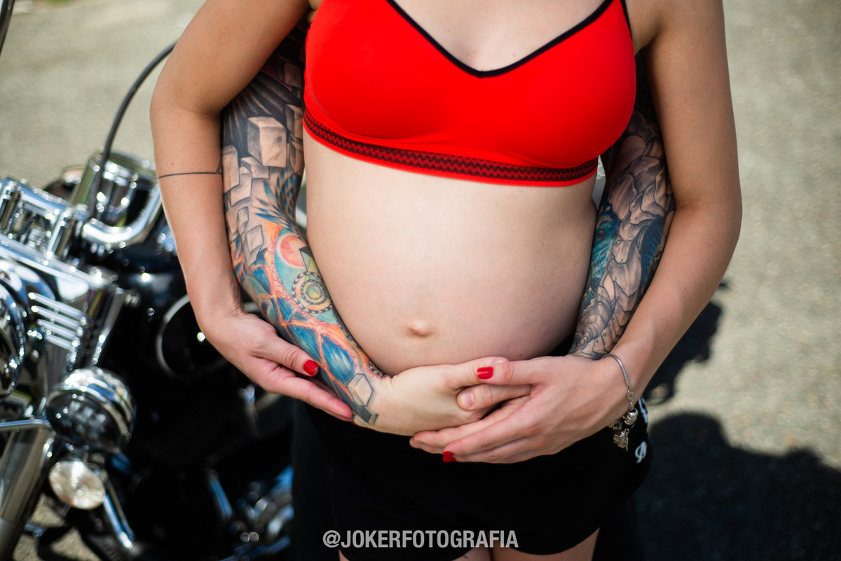 ensaio de gestante em curitiba com moto harley davidson
