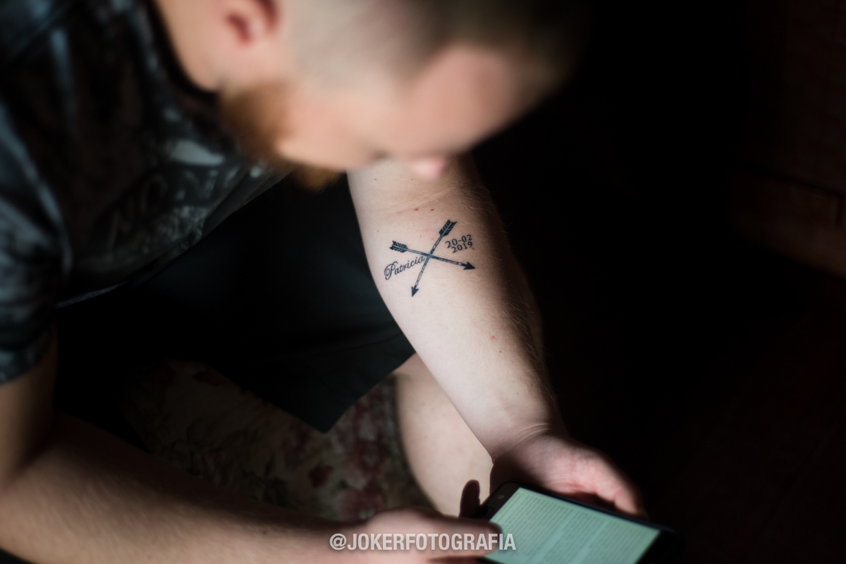 tatuagem com a data do casamento