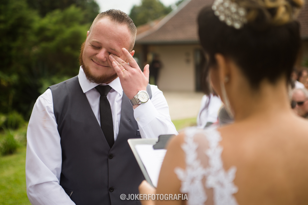 noivo emocionado melhores fotógrafos