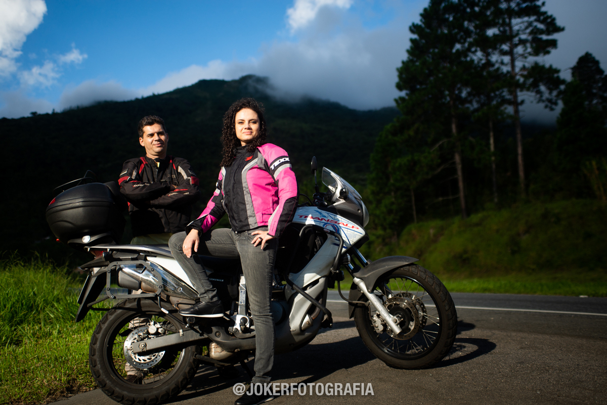 ensaio fotográfico com moto pre casamento