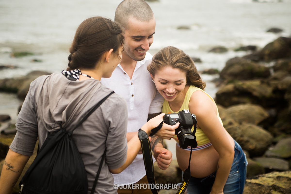 melhores fotógrafos de curitiba para seu ensaio de gestante fotos na praia