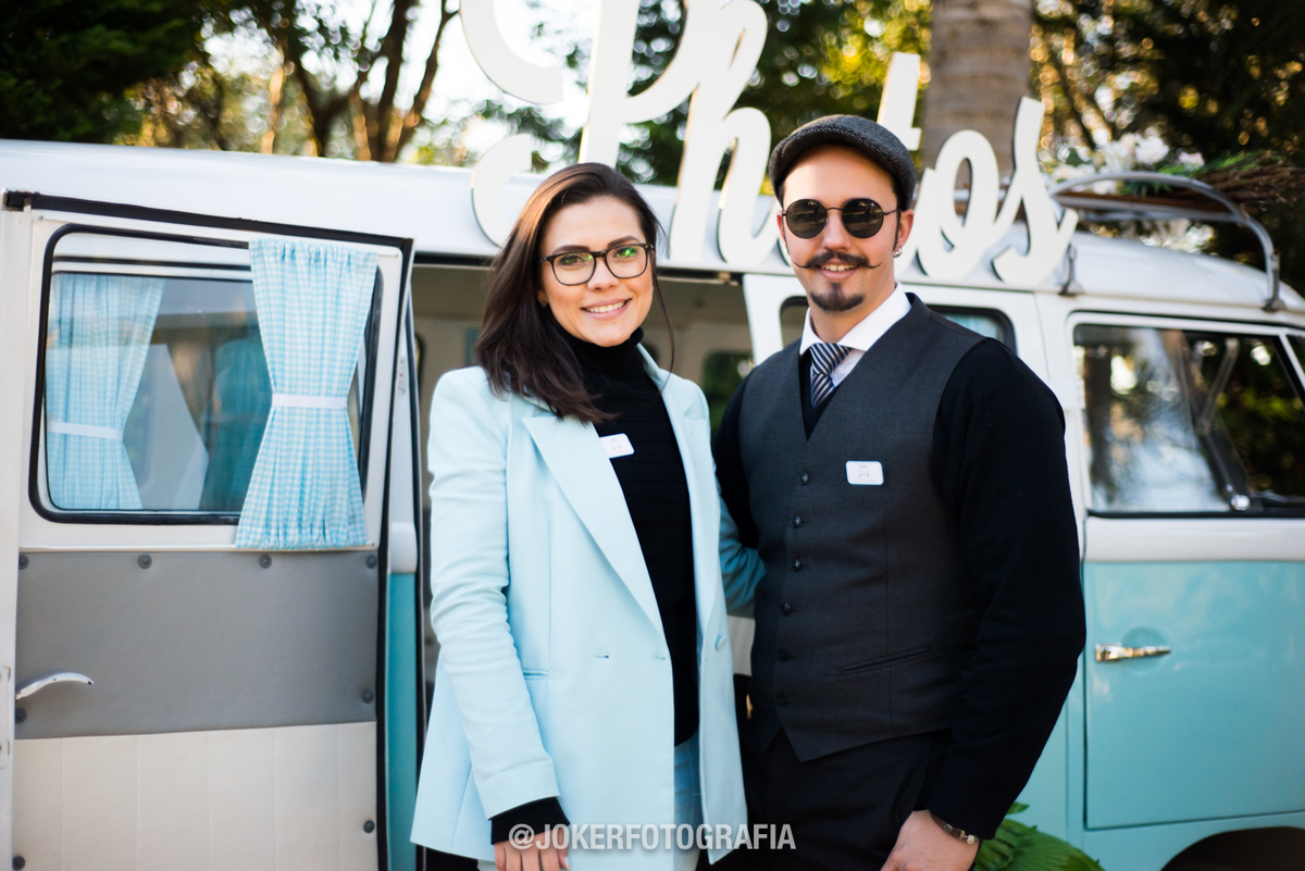 a kombinha cabine de fotos polaroid em casamento curitiba