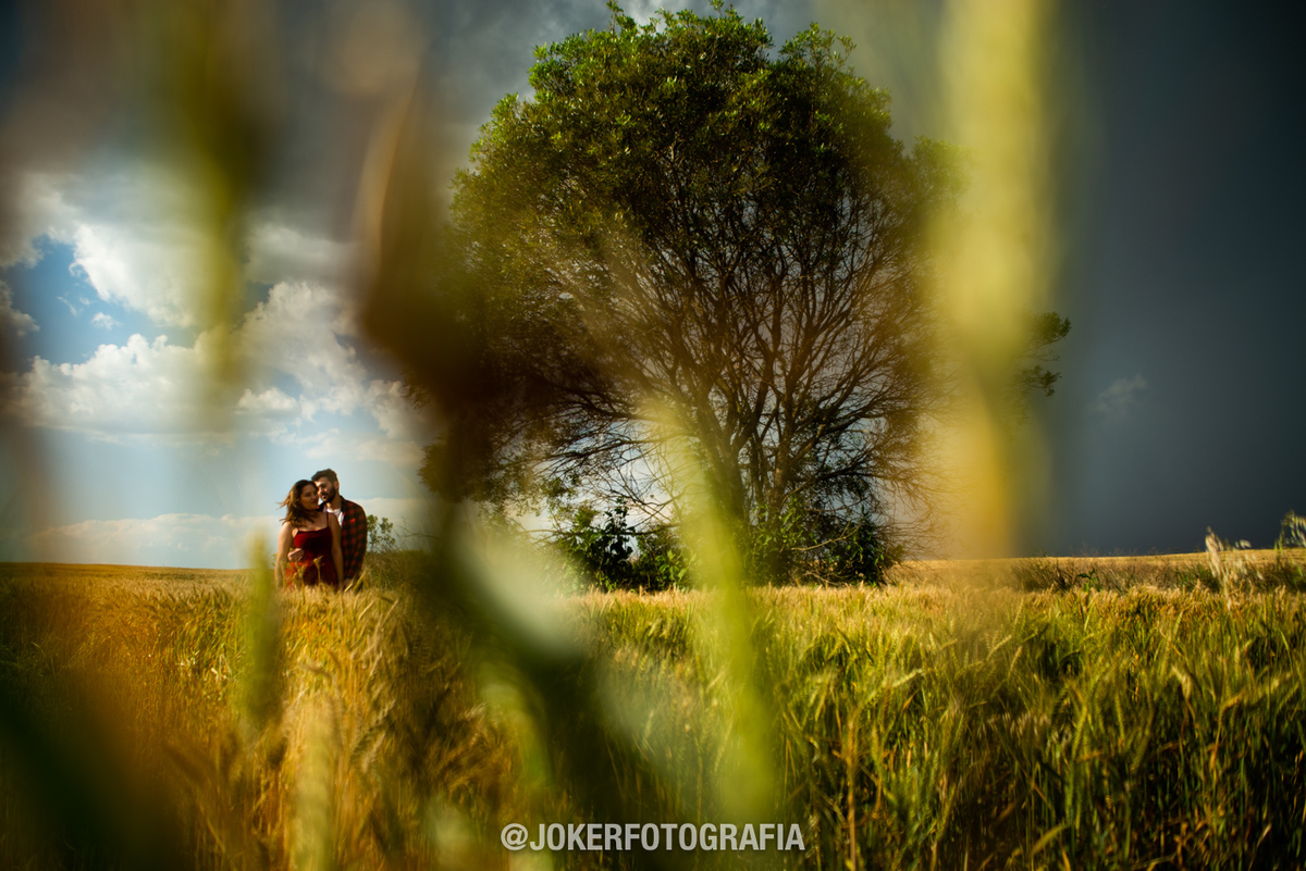 tempestade faz de ensaio pre wedding uma aventura incrível de ser fotografado