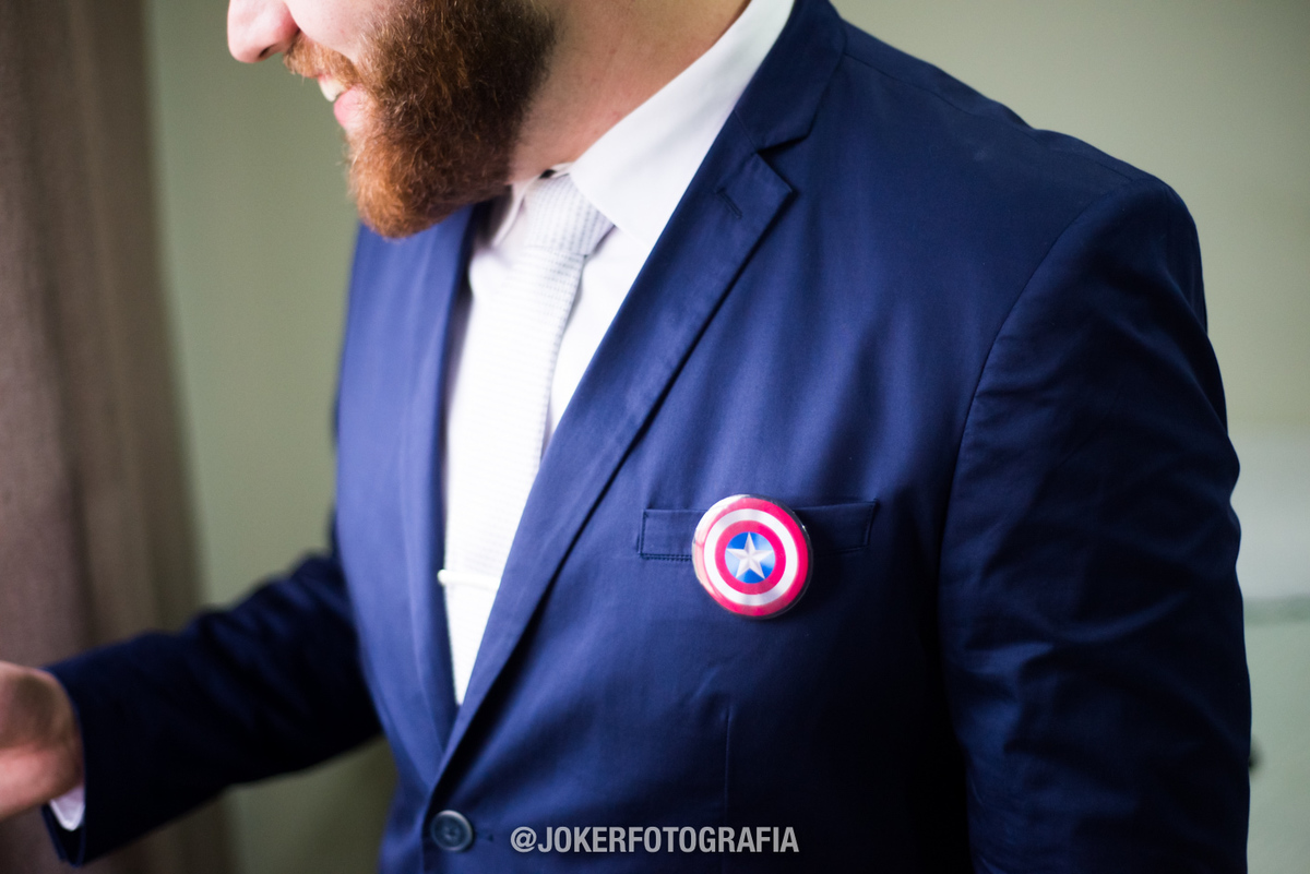 casamento com tema marvel filmes de super herói noivos