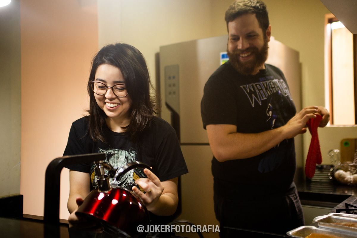 fotógrafo faz ensaio lifestyle do casal recém-casados