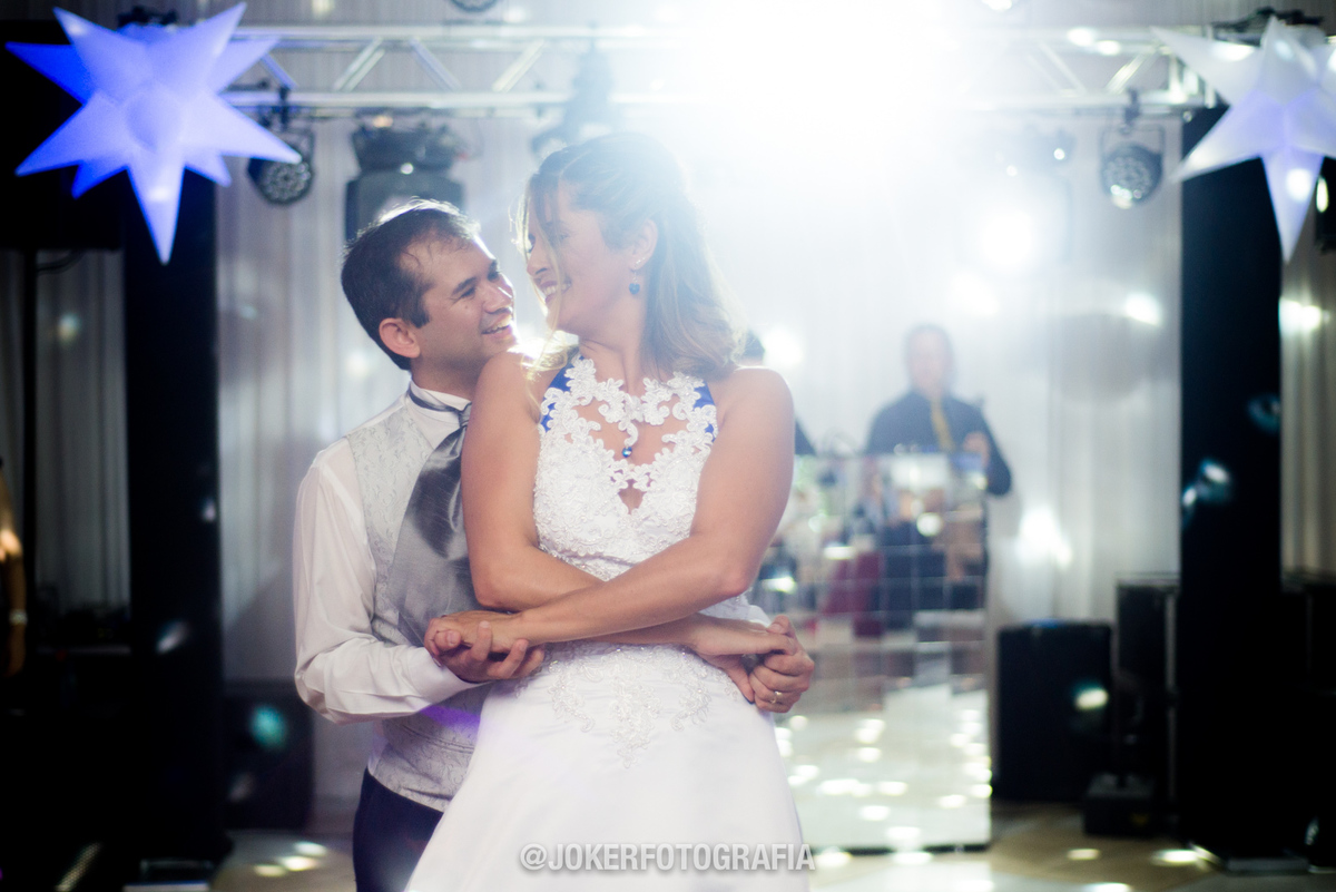dança dos noivos na festa de casamento
