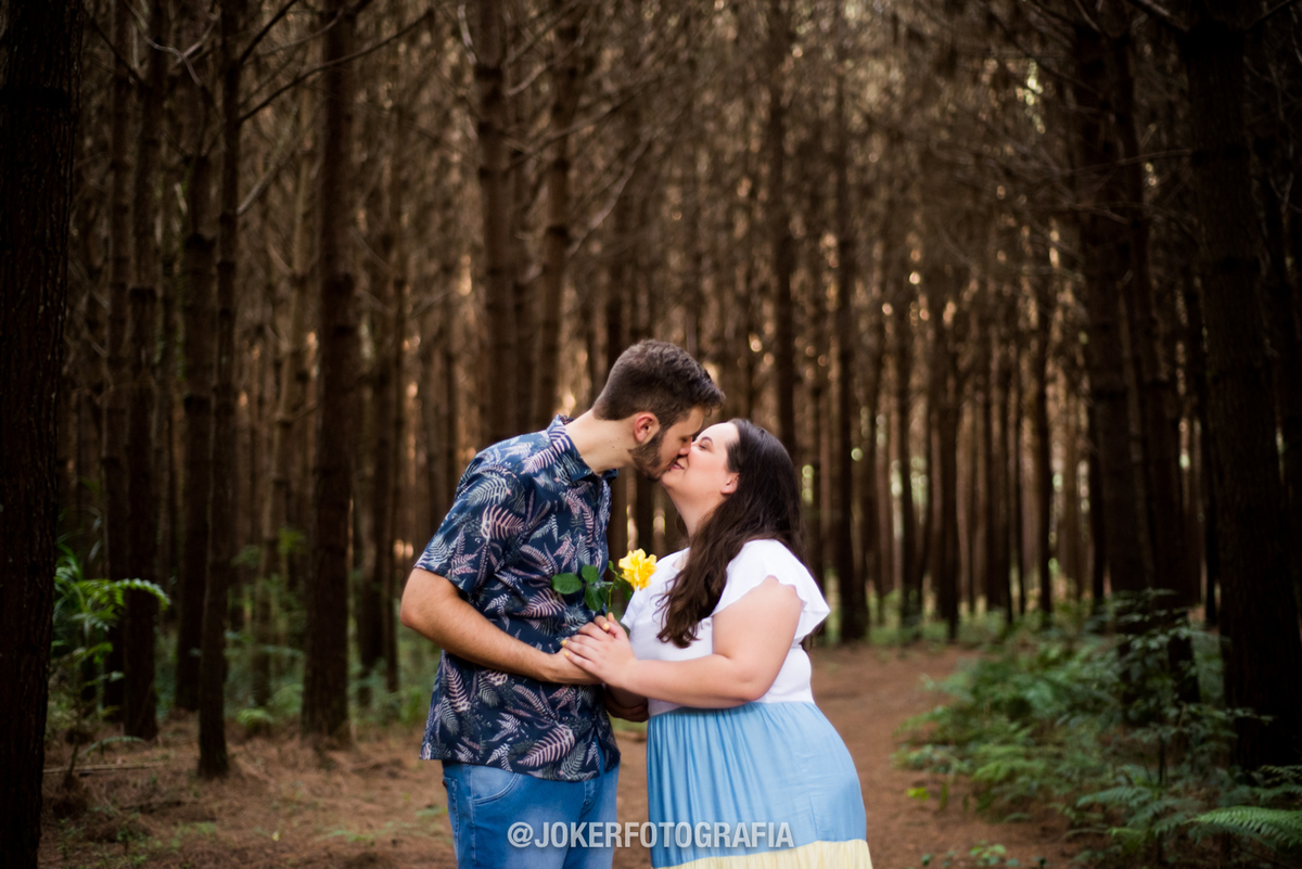 ensaio de casamento na floresta