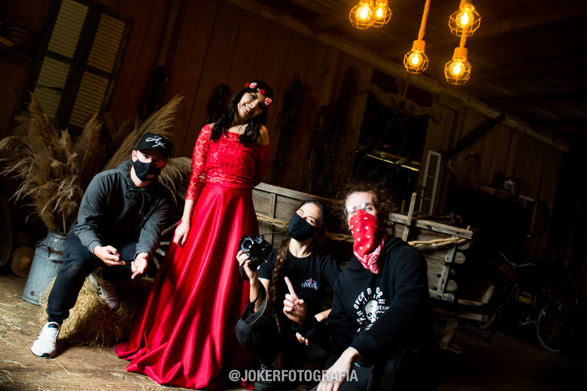 fotógrafo em curitiba para ensaio de debutante 15 anos