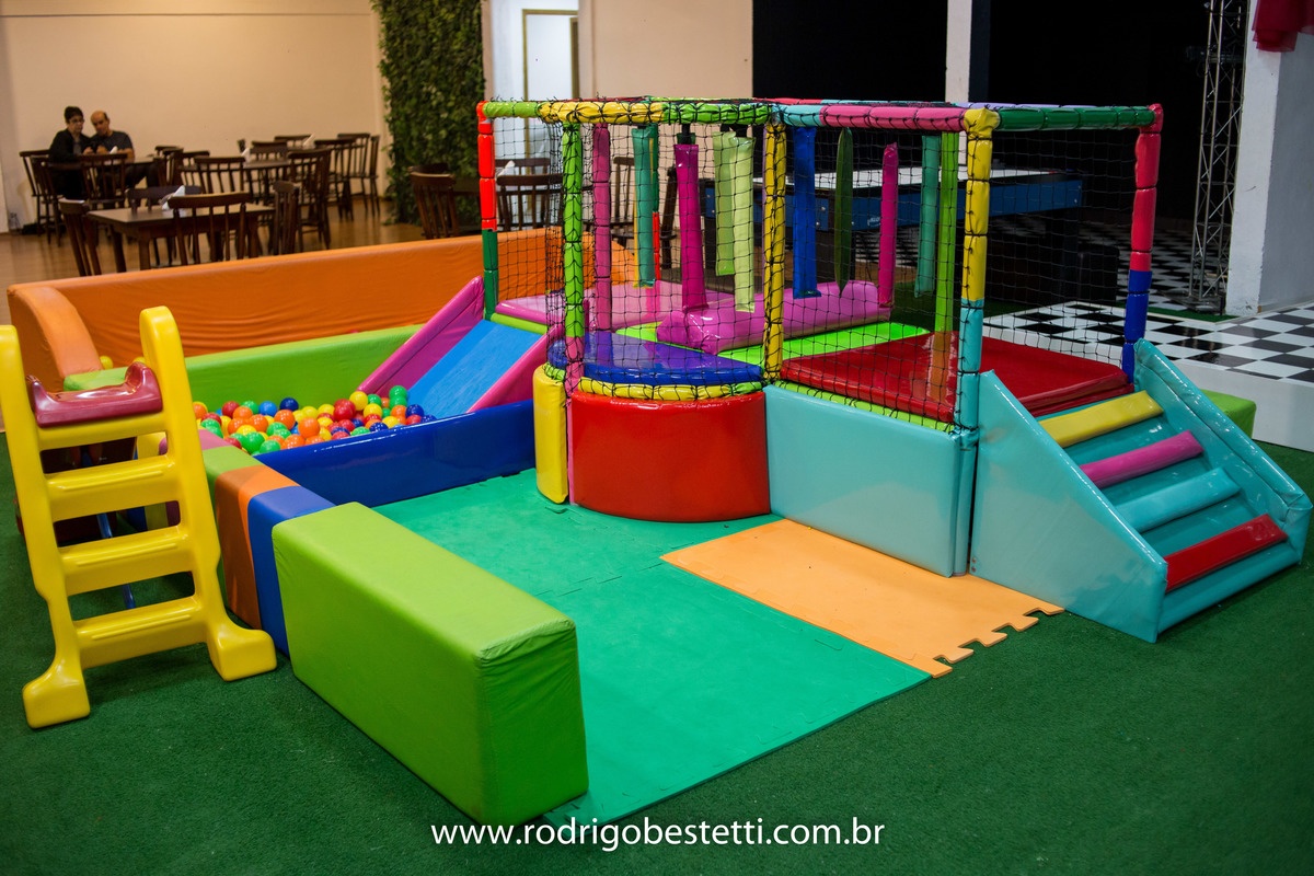 mulher maravilha, fantasia, fotografia infantil, casa de festas, aniversario, festa de aniversario infantil, livia, porto alegre, fotografo, decoracao, fotografo infantil, rodrigo bestetti fotografia, fotos diferentes, fotografo porto alegre