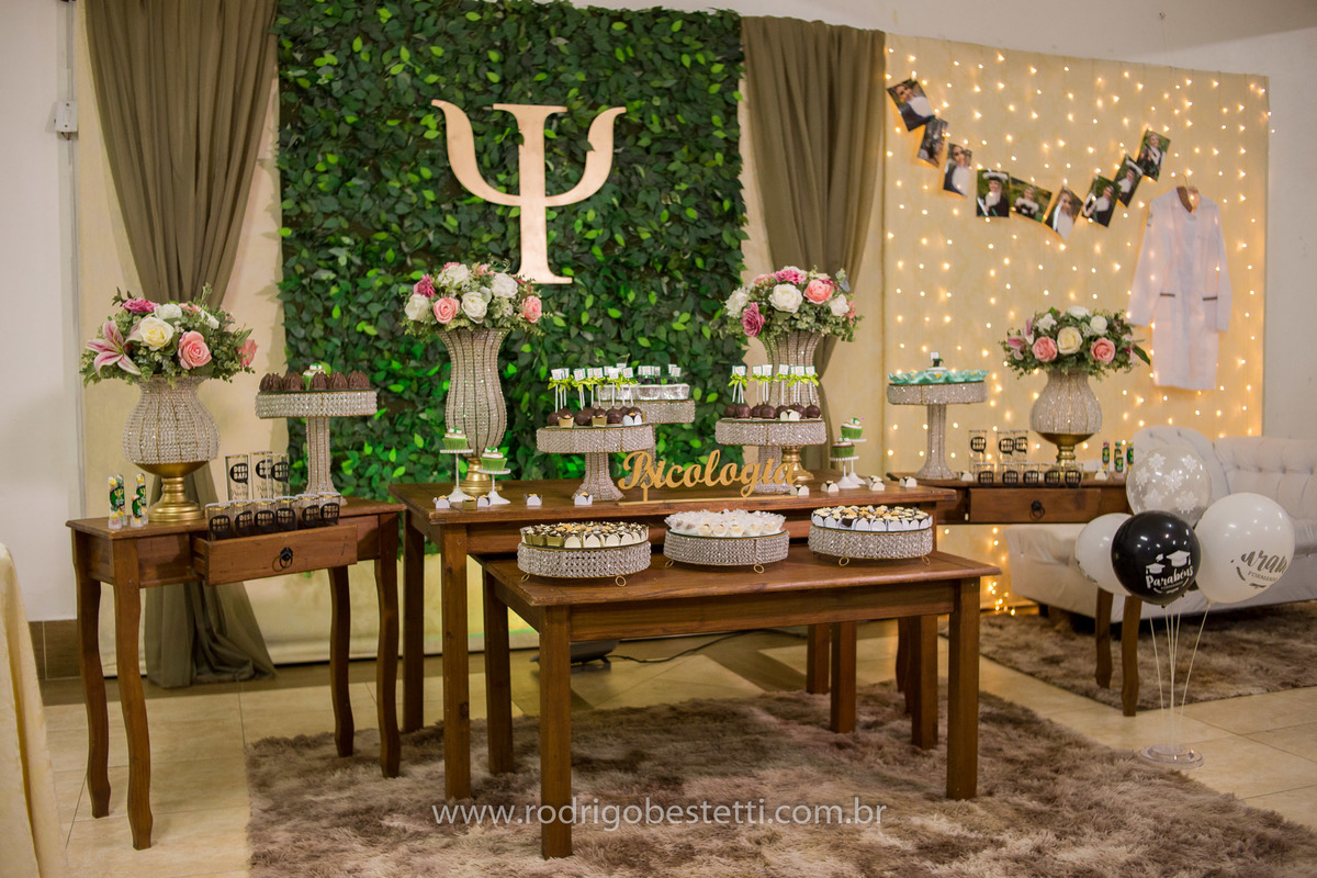 fotografia-formatura-porto-alegre-ilha-da-pintada-psicologia-psicologa-decoracao-grazi-festas-rodrigo-bestetti-foto-lembranca-fotografo-mesa-de-doces-vestido-azul-familia-amigos