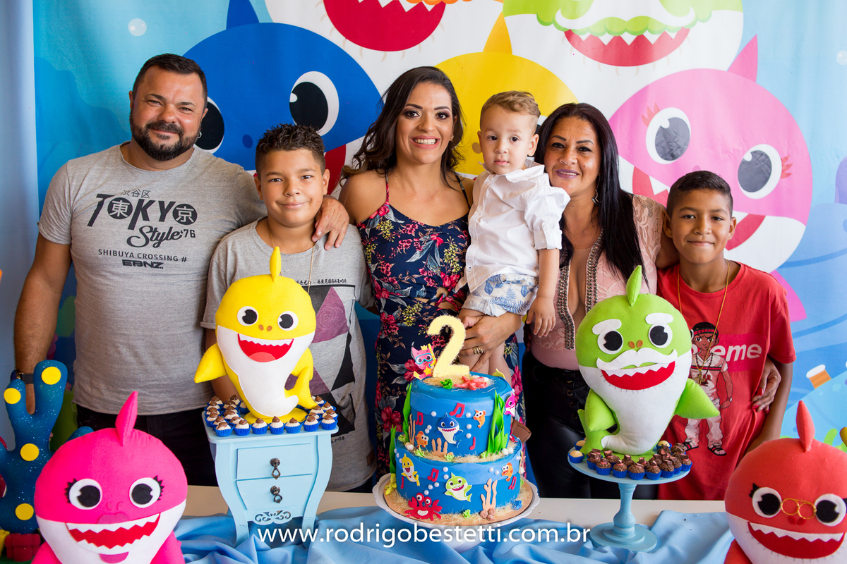 cenourinha festas, alvorada, porto alegre, rodrigo besteti fotografia, festa infantil, fotografia infantil, fotografo porto alegre, festa tematica, baby shark, fotos bonitas, fotografia infantil