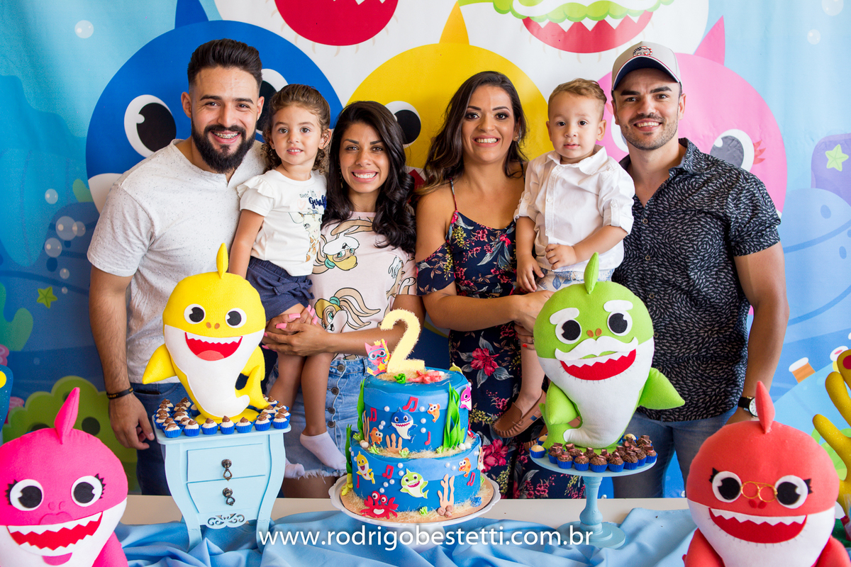 cenourinha festas, alvorada, porto alegre, rodrigo besteti fotografia, festa infantil, fotografia infantil, fotografo porto alegre, festa tematica, baby shark, fotos bonitas, fotografia infantil