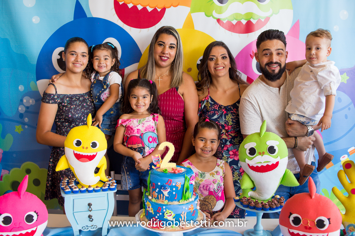 cenourinha festas, alvorada, porto alegre, rodrigo besteti fotografia, festa infantil, fotografia infantil, fotografo porto alegre, festa tematica, baby shark, fotos bonitas, fotografia infantil