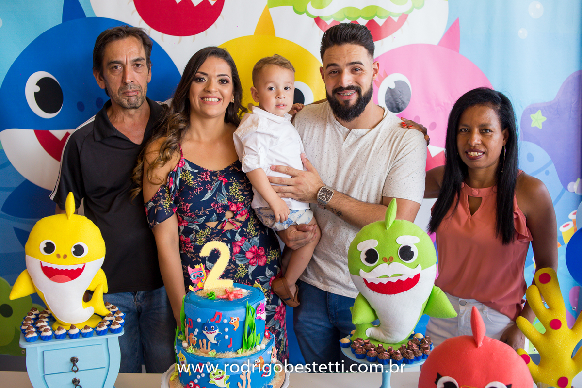 cenourinha festas, alvorada, porto alegre, rodrigo besteti fotografia, festa infantil, fotografia infantil, fotografo porto alegre, festa tematica, baby shark, fotos bonitas, fotografia infantil