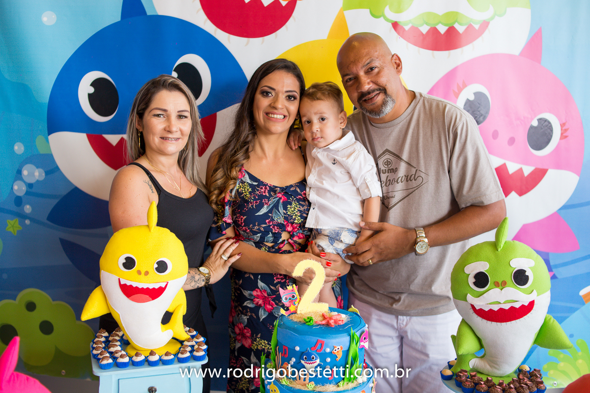 cenourinha festas, alvorada, porto alegre, rodrigo besteti fotografia, festa infantil, fotografia infantil, fotografo porto alegre, festa tematica, baby shark, fotos bonitas, fotografia infantil