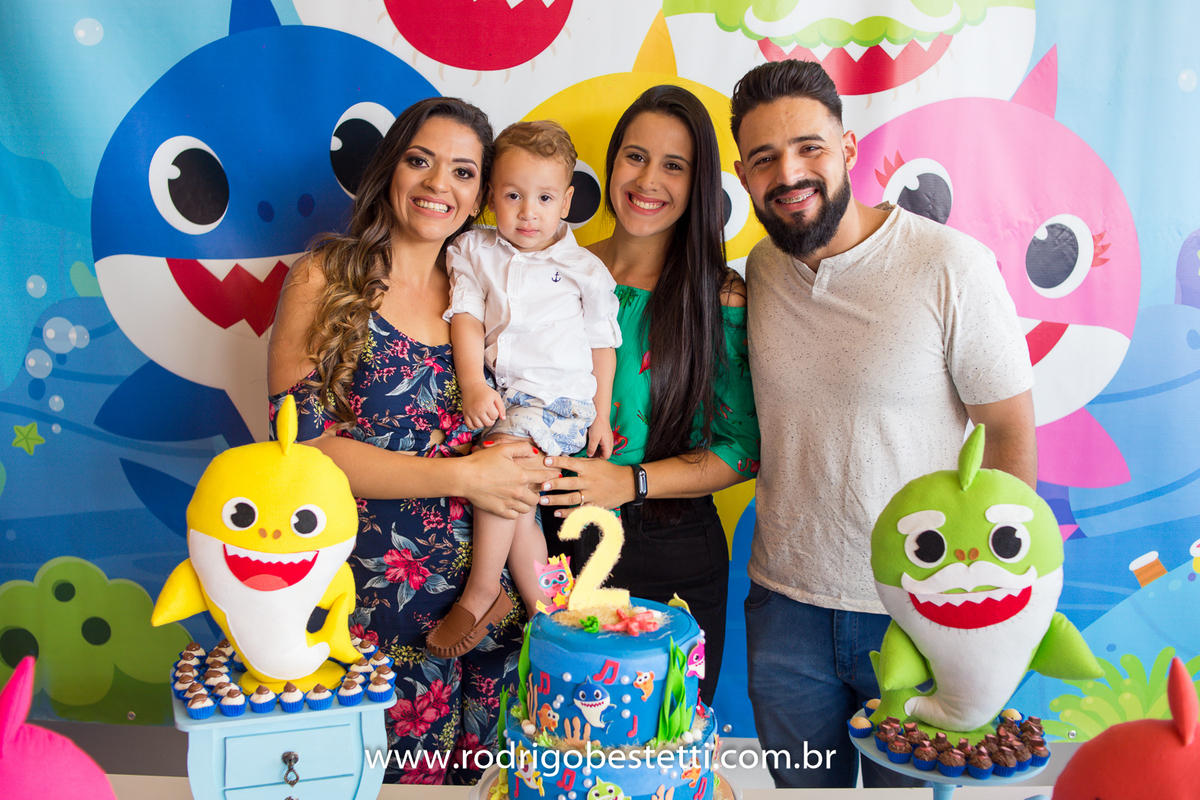 cenourinha festas, alvorada, porto alegre, rodrigo besteti fotografia, festa infantil, fotografia infantil, fotografo porto alegre, festa tematica, baby shark, fotos bonitas, fotografia infantil