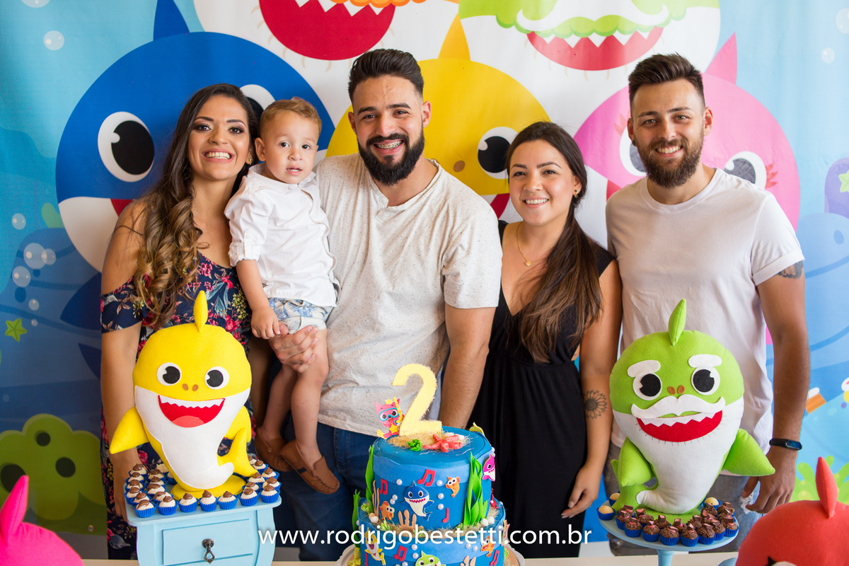 cenourinha festas, alvorada, porto alegre, rodrigo besteti fotografia, festa infantil, fotografia infantil, fotografo porto alegre, festa tematica, baby shark, fotos bonitas, fotografia infantil