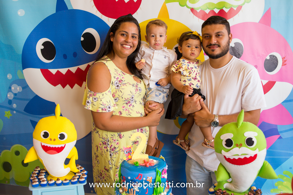 cenourinha festas, alvorada, porto alegre, rodrigo besteti fotografia, festa infantil, fotografia infantil, fotografo porto alegre, festa tematica, baby shark, fotos bonitas, fotografia infantil