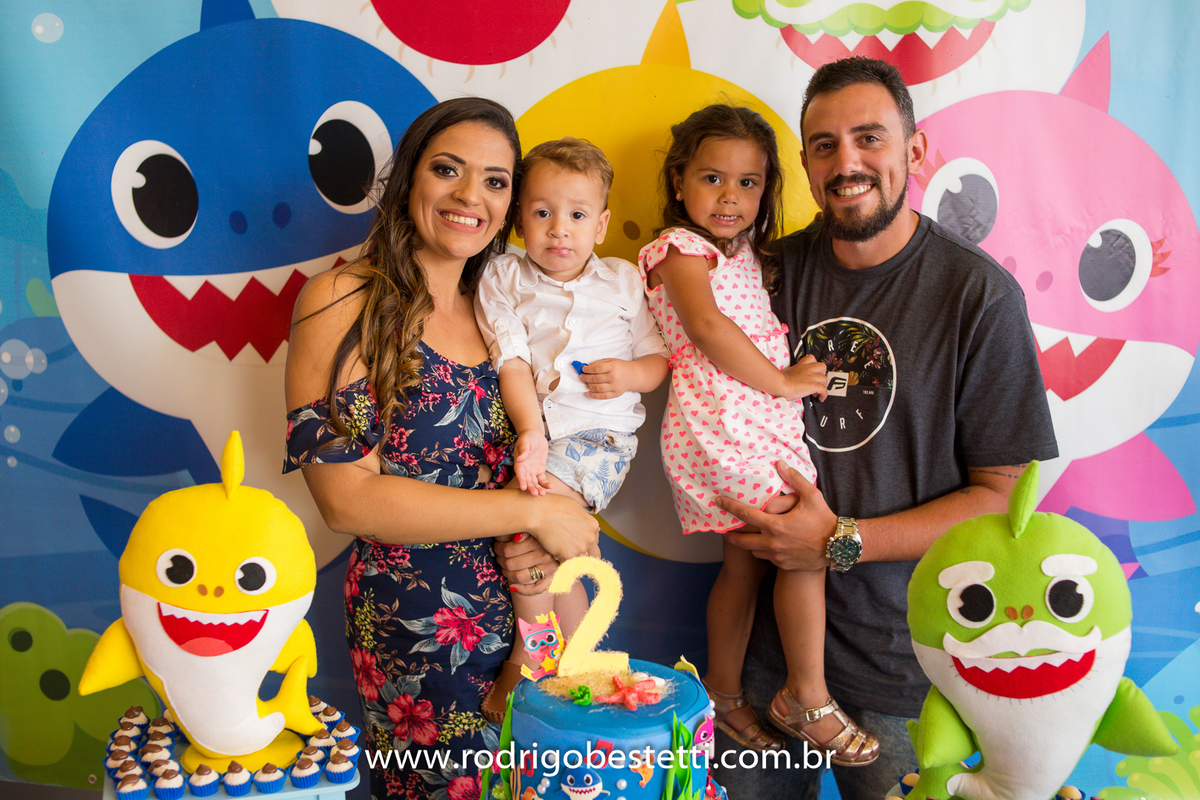 cenourinha festas, alvorada, porto alegre, rodrigo besteti fotografia, festa infantil, fotografia infantil, fotografo porto alegre, festa tematica, baby shark, fotos bonitas, fotografia infantil