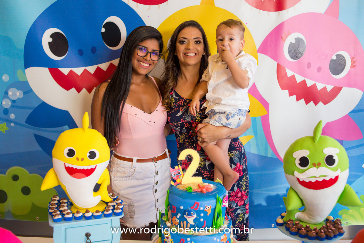 cenourinha festas, alvorada, porto alegre, rodrigo besteti fotografia, festa infantil, fotografia infantil, fotografo porto alegre, festa tematica, baby shark, fotos bonitas, fotografia infantil