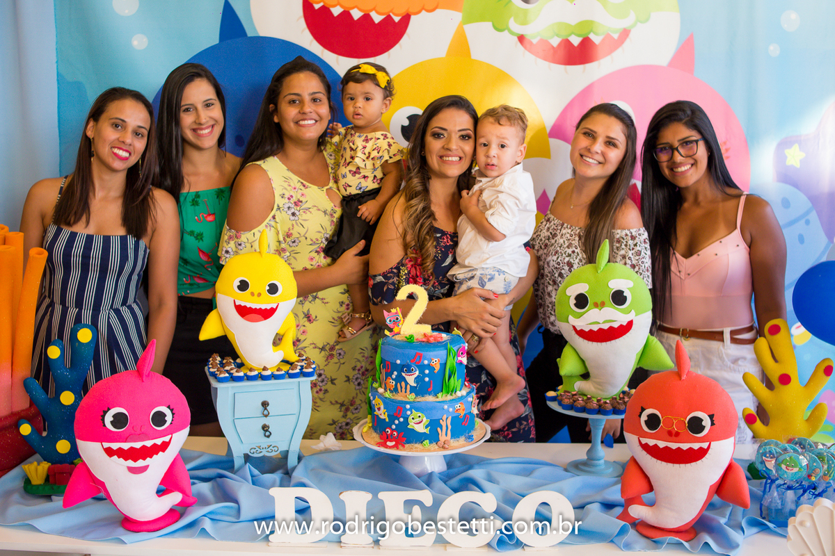 cenourinha festas, alvorada, porto alegre, rodrigo besteti fotografia, festa infantil, fotografia infantil, fotografo porto alegre, festa tematica, baby shark, fotos bonitas, fotografia infantil