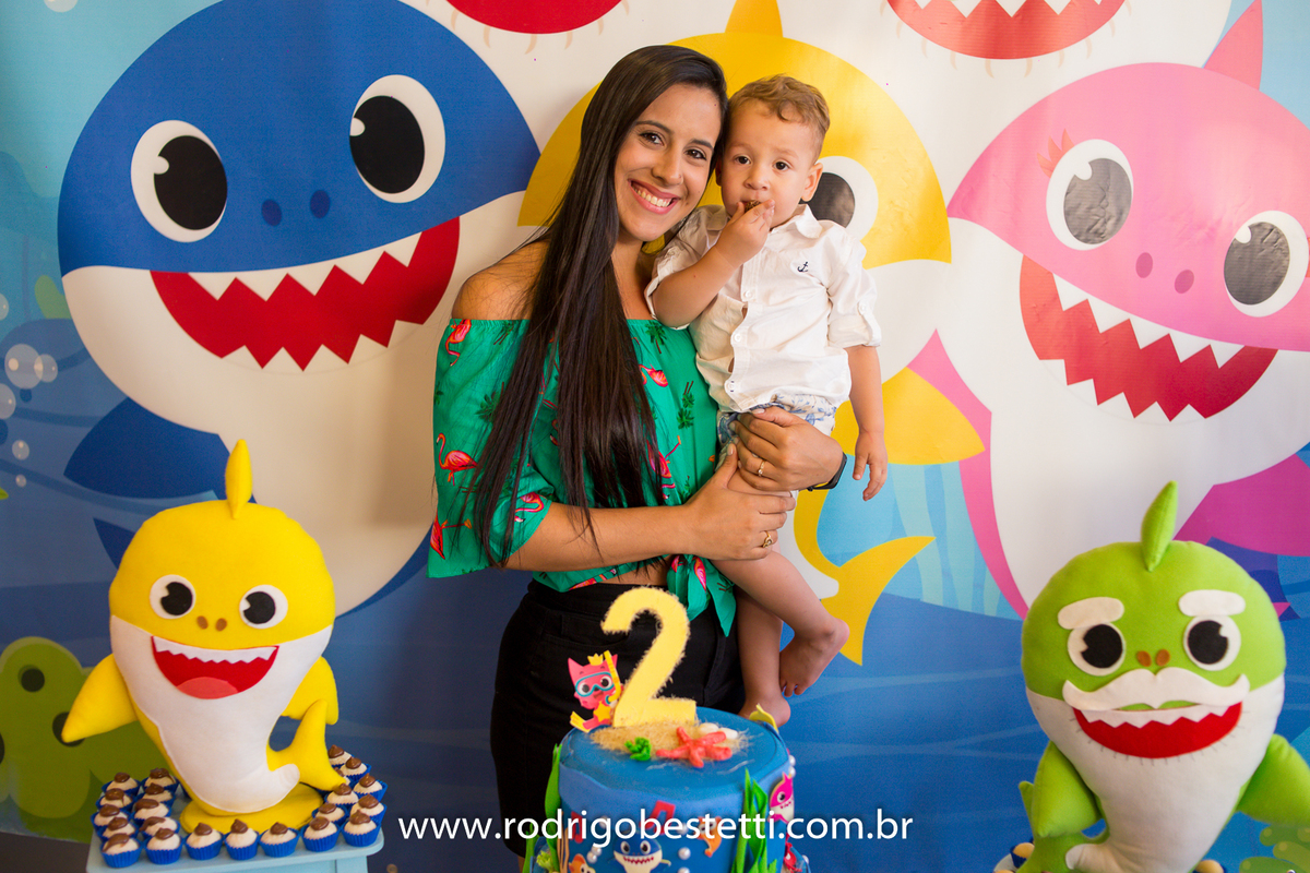 cenourinha festas, alvorada, porto alegre, rodrigo besteti fotografia, festa infantil, fotografia infantil, fotografo porto alegre, festa tematica, baby shark, fotos bonitas, fotografia infantil