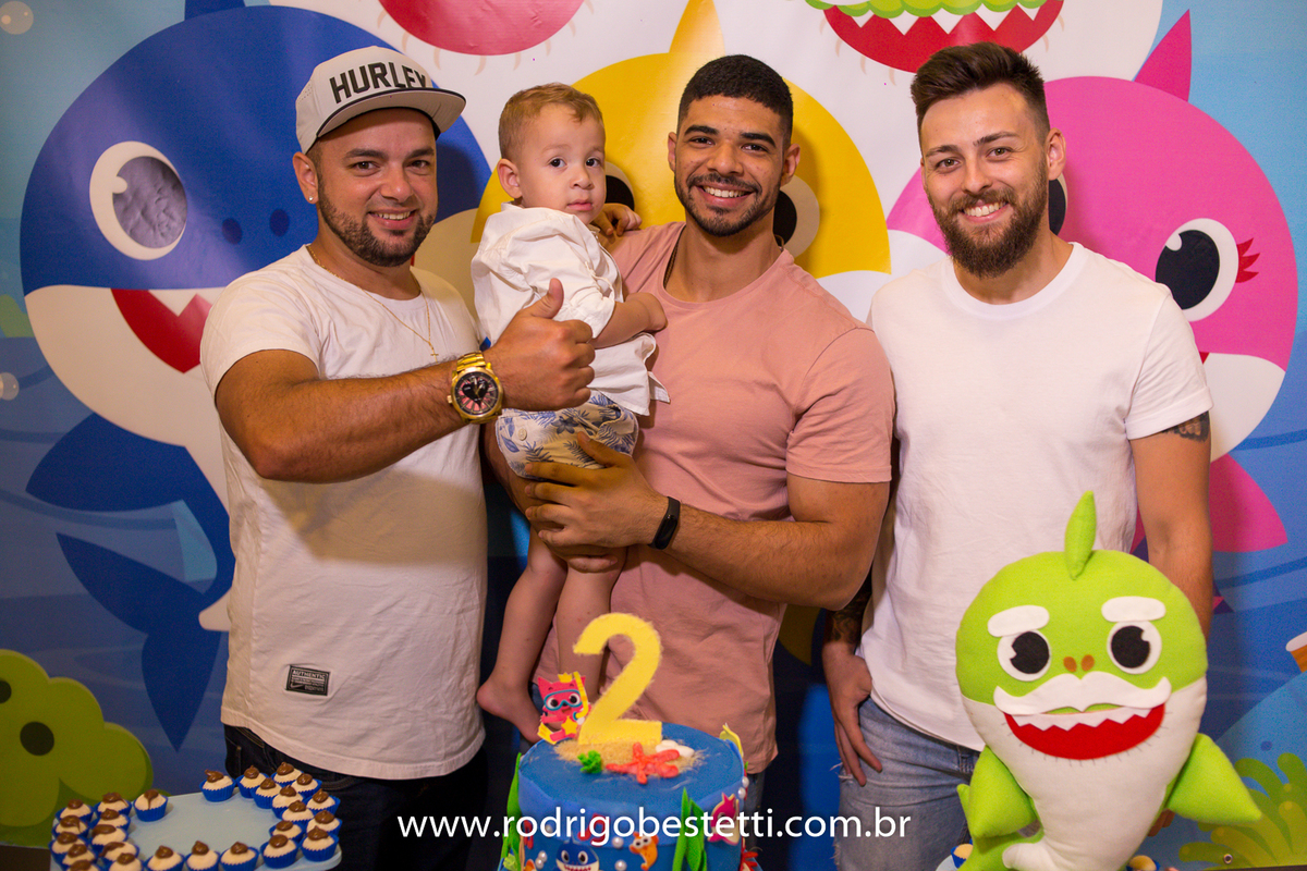 cenourinha festas, alvorada, porto alegre, rodrigo besteti fotografia, festa infantil, fotografia infantil, fotografo porto alegre, festa tematica, baby shark, fotos bonitas, fotografia infantil