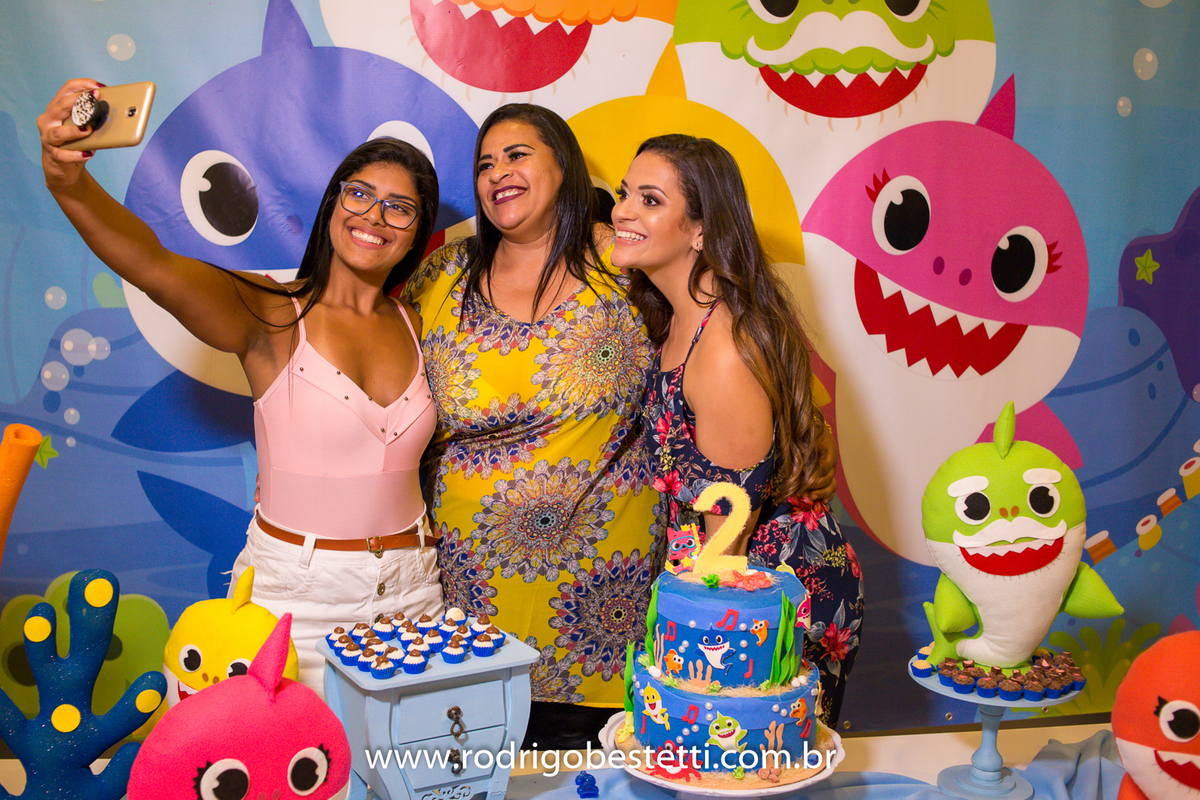 cenourinha festas, alvorada, porto alegre, rodrigo besteti fotografia, festa infantil, fotografia infantil, fotografo porto alegre, festa tematica, baby shark, fotos bonitas, fotografia infantil