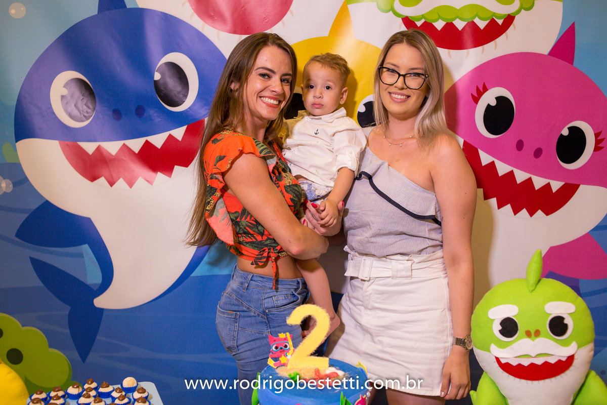 cenourinha festas, alvorada, porto alegre, rodrigo besteti fotografia, festa infantil, fotografia infantil, fotografo porto alegre, festa tematica, baby shark, fotos bonitas, fotografia infantil