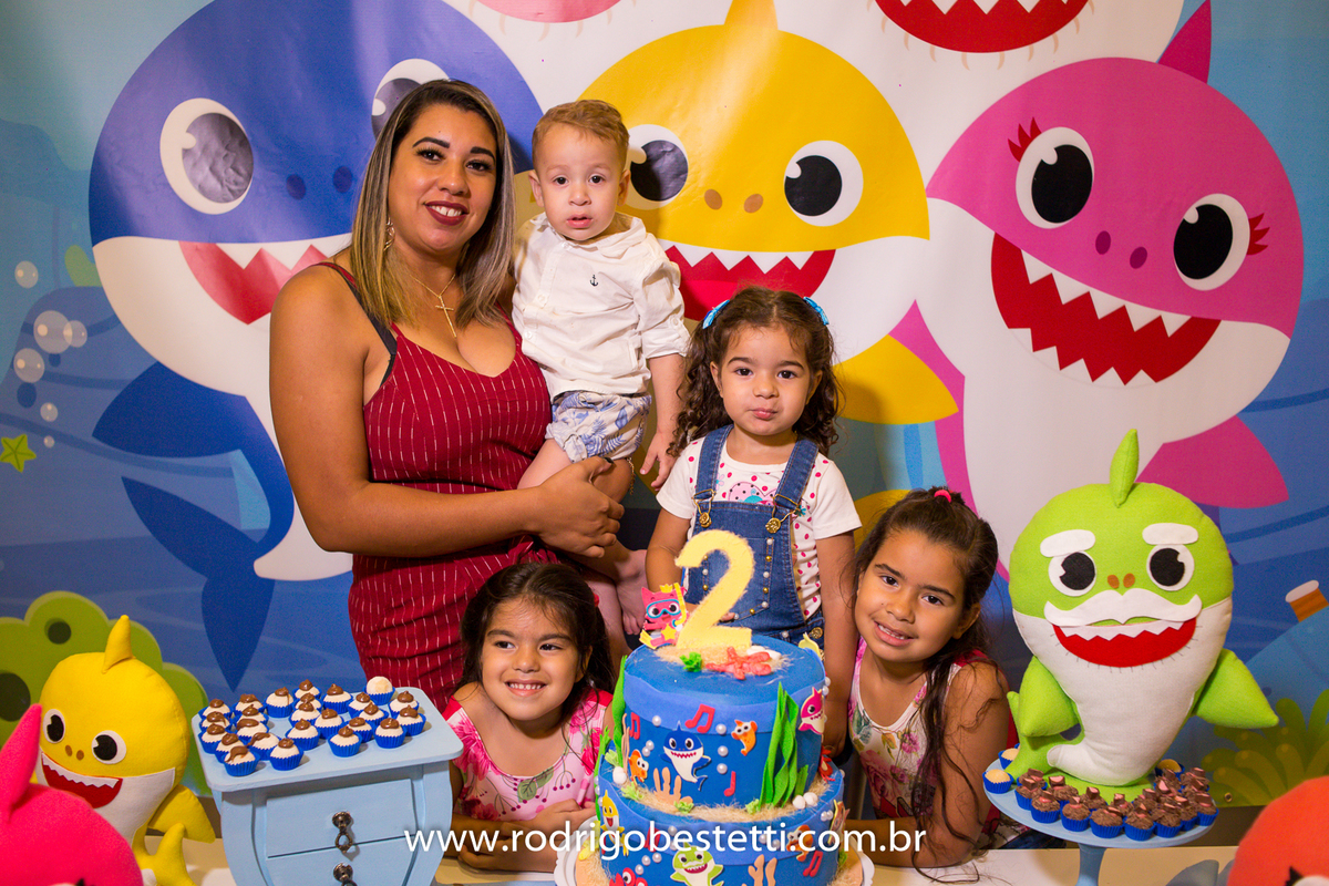 cenourinha festas, alvorada, porto alegre, rodrigo besteti fotografia, festa infantil, fotografia infantil, fotografo porto alegre, festa tematica, baby shark, fotos bonitas, fotografia infantil