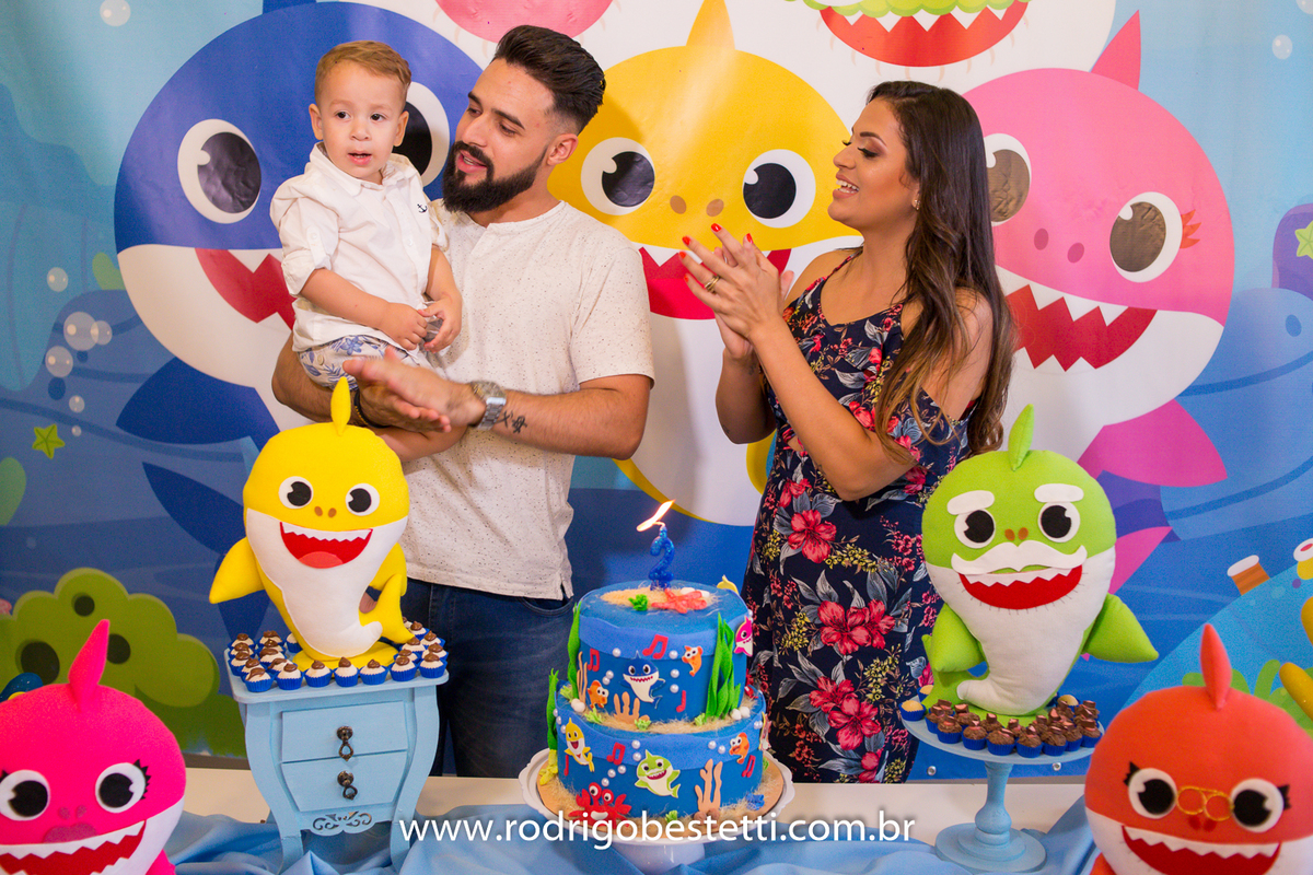 cenourinha festas, alvorada, porto alegre, rodrigo besteti fotografia, festa infantil, fotografia infantil, fotografo porto alegre, festa tematica, baby shark, fotos bonitas, fotografia infantil