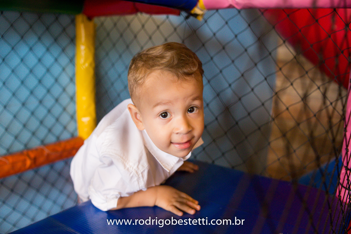 cenourinha festas, alvorada, porto alegre, rodrigo besteti fotografia, festa infantil, fotografia infantil, fotografo porto alegre, festa tematica, baby shark, fotos bonitas, fotografia infantil