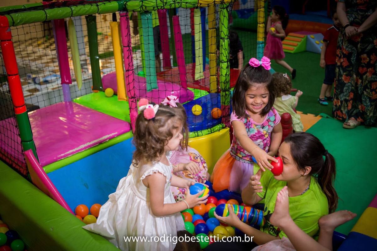 fotografia infantil, fotografo infantil, festa de aniversario, ana luisa, brilhante festas, rodrigo bestetti fotografia, patrulha canina, brinquedos, lembrancinha, decoracao, fotos diferentes, fotos legais, fotografo porto alegre, porto alegre
