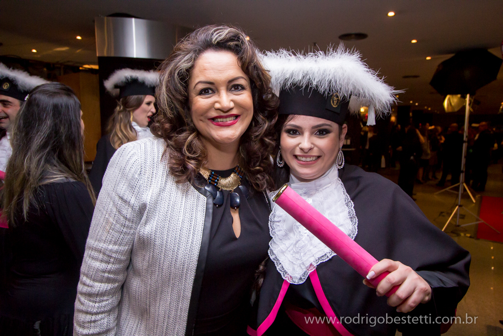 formatura ciencias contabeis, franciele gross, teatro ciee, porto alegre, fapa, unirriter, rodrigo bestetti fotografia, fotografo de formatura, fotografo porto alegre, mirage 3 figueiras, maquiagem, colacao de grau, solenidade de formatura, fotos lindas