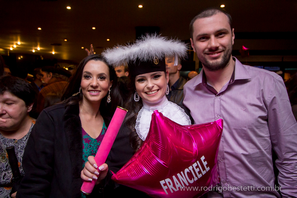 formatura ciencias contabeis, franciele gross, teatro ciee, porto alegre, fapa, unirriter, rodrigo bestetti fotografia, fotografo de formatura, fotografo porto alegre, mirage 3 figueiras, maquiagem, colacao de grau, solenidade de formatura, fotos lindas