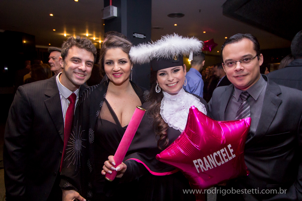 formatura ciencias contabeis, franciele gross, teatro ciee, porto alegre, fapa, unirriter, rodrigo bestetti fotografia, fotografo de formatura, fotografo porto alegre, mirage 3 figueiras, maquiagem, colacao de grau, solenidade de formatura, fotos lindas