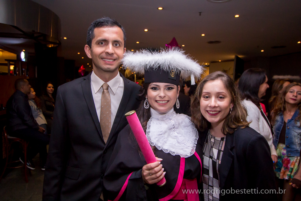 formatura ciencias contabeis, franciele gross, teatro ciee, porto alegre, fapa, unirriter, rodrigo bestetti fotografia, fotografo de formatura, fotografo porto alegre, mirage 3 figueiras, maquiagem, colacao de grau, solenidade de formatura, fotos lindas
