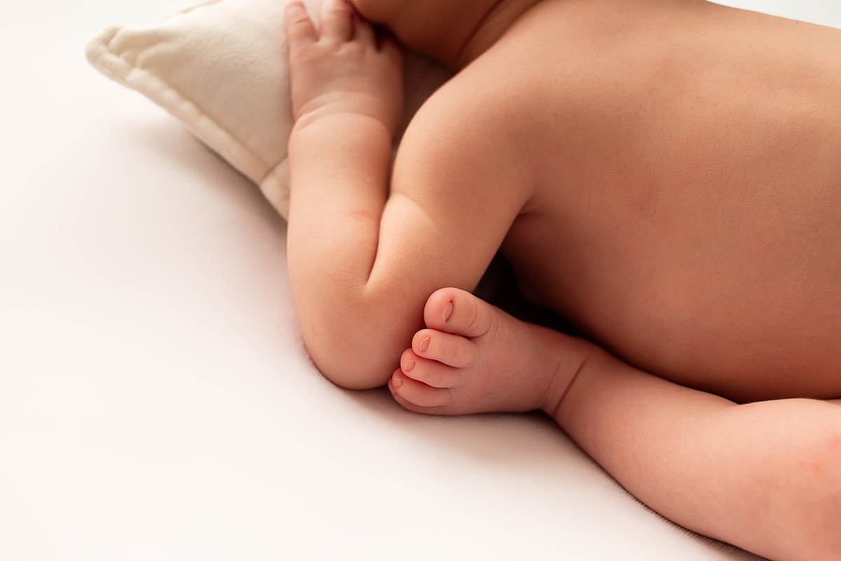 Ensaio newborn. Laísa Campos Fotografia. Jacarezinho-PR.