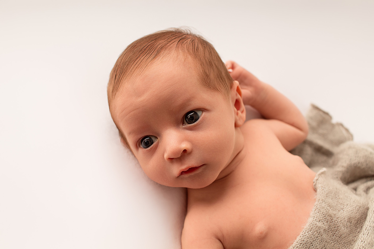 Ensaio newborn. Laísa Campos Fotografia. Jacarezinho-PR.