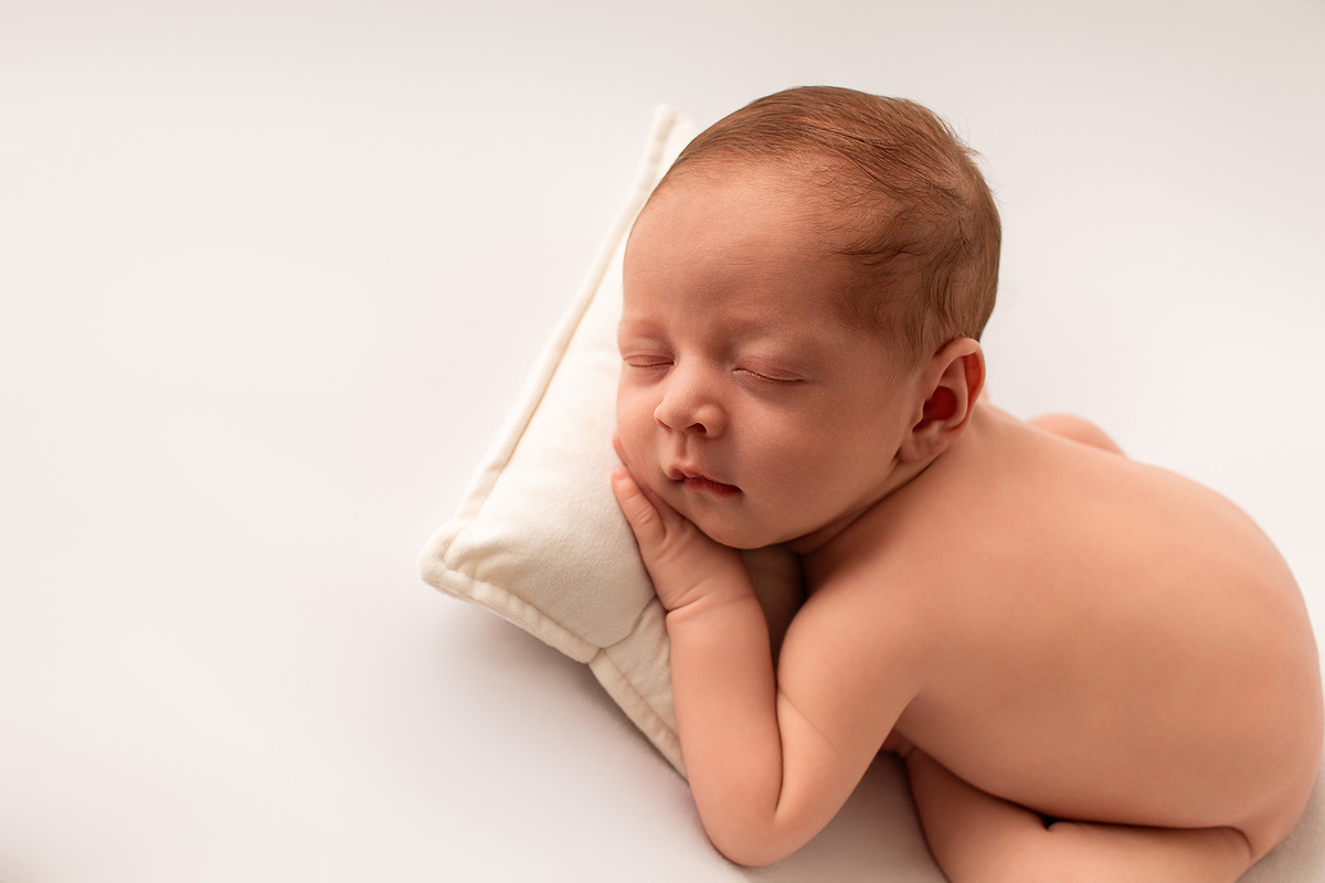Ensaio newborn. Laísa Campos Fotografia. Jacarezinho-PR.