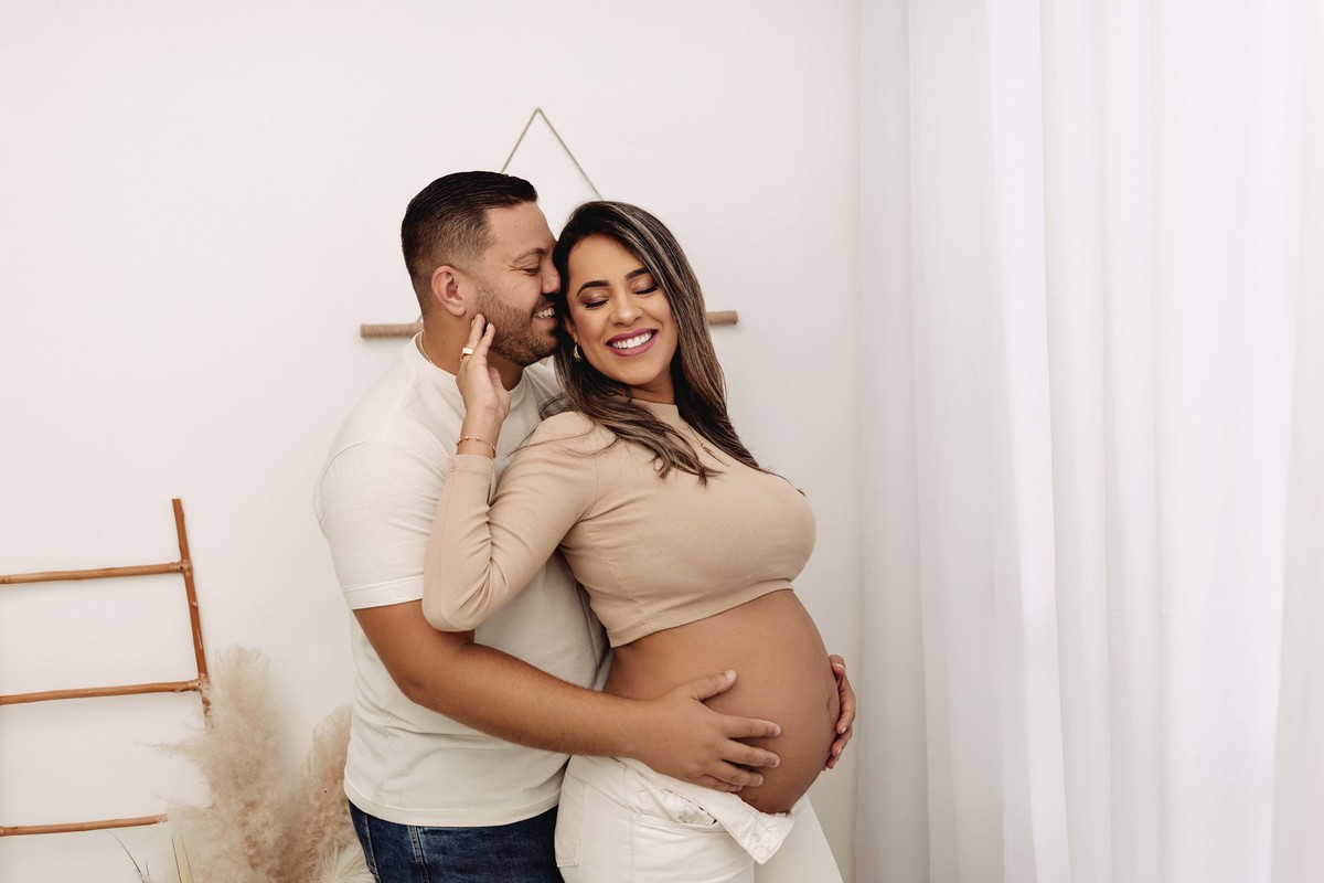 Ensaio de gestante em Belo Horizonte MG estúdio Aline Araújo Fotografia Pampulha 