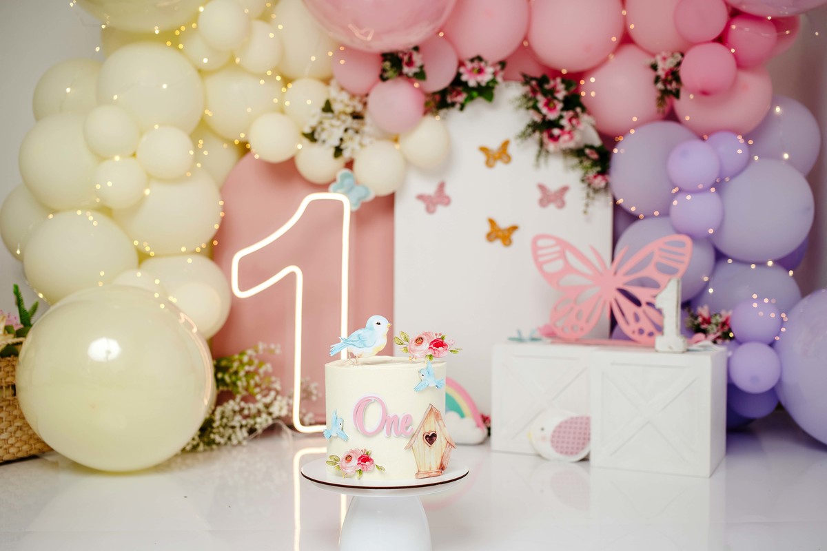 Ensaio Smash the cake Belo Horizonte MG Jardim encantado estúdio aline araújo fotografia