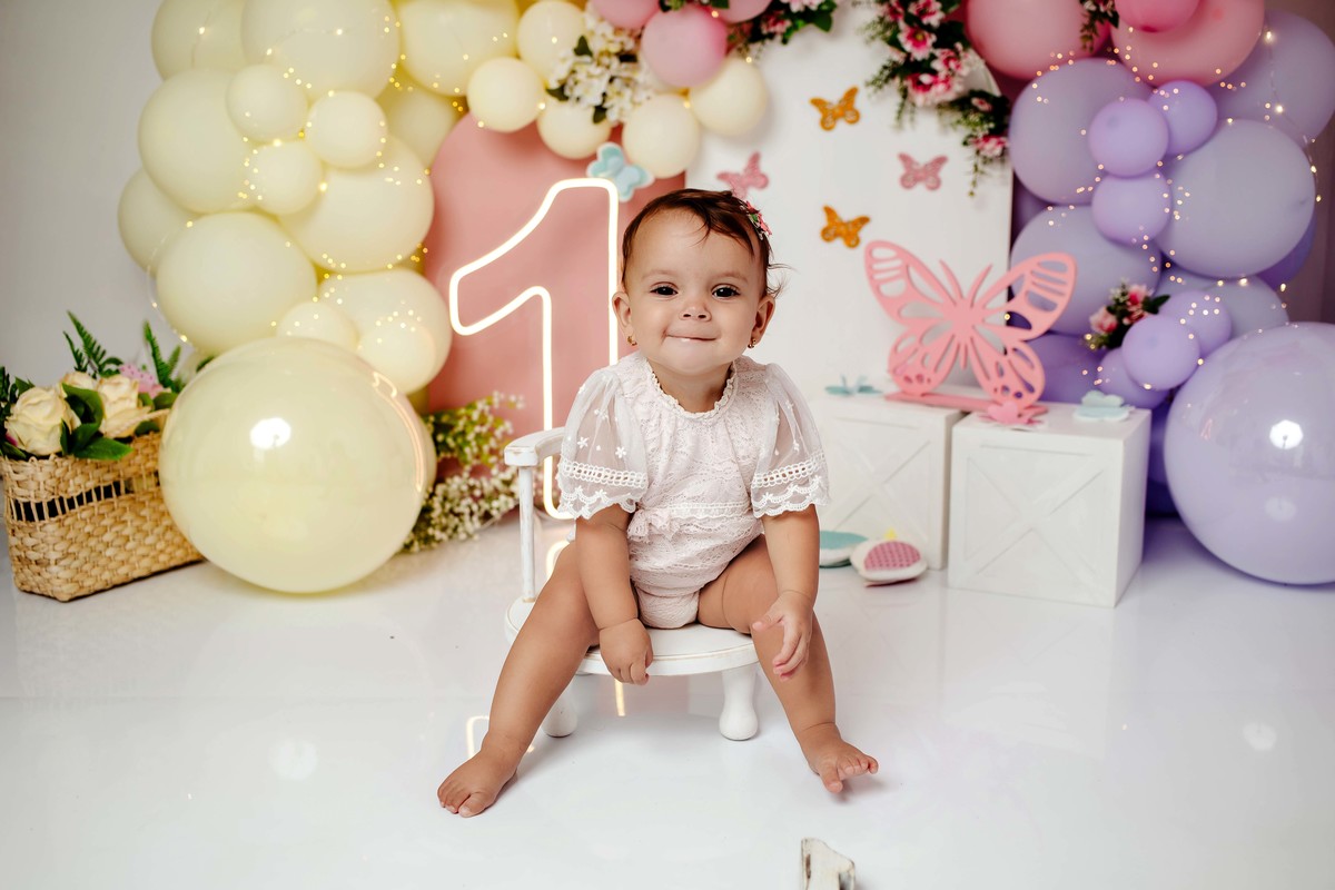 Ensaio Smash the cake Belo Horizonte MG Jardim encantado estúdio aline araújo fotografia