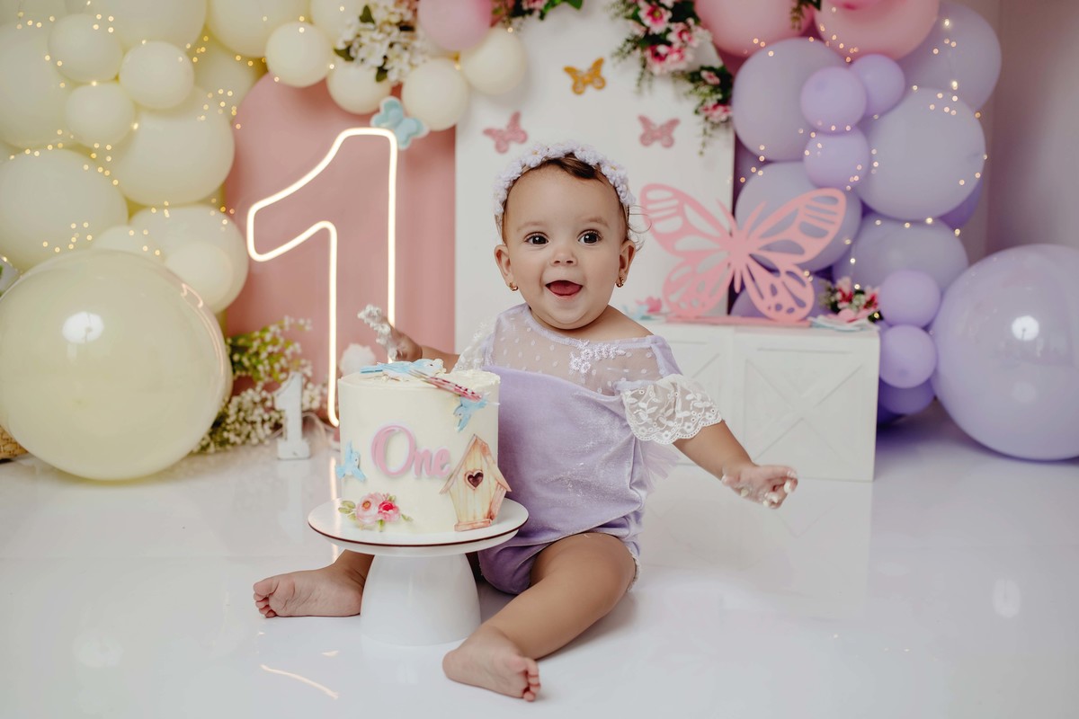 Ensaio Smash the cake Belo Horizonte MG Jardim encantado estúdio aline araújo fotografia