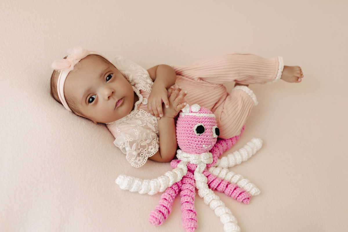 Ensaio de acompanhamento do bebê em BH. Estúdio Aline Araujo Fotografia
