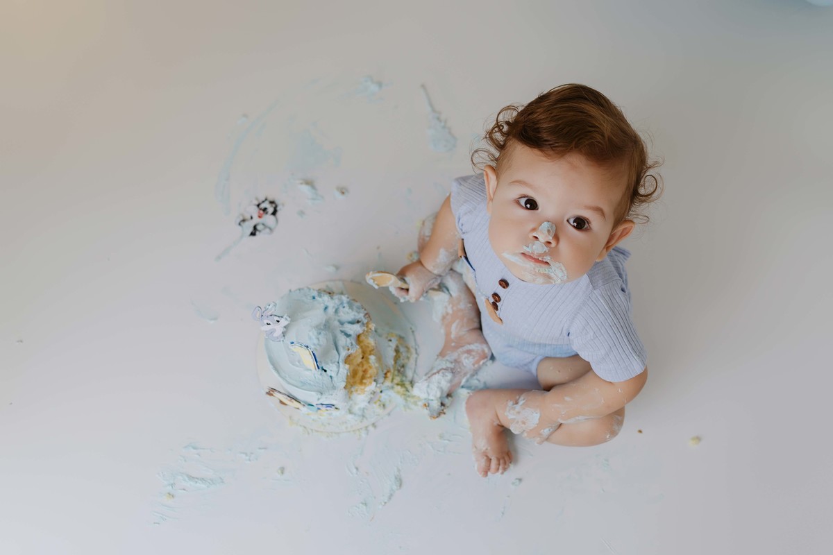 Smash the Cake baby looney tunes estúdio Aline Araújo 