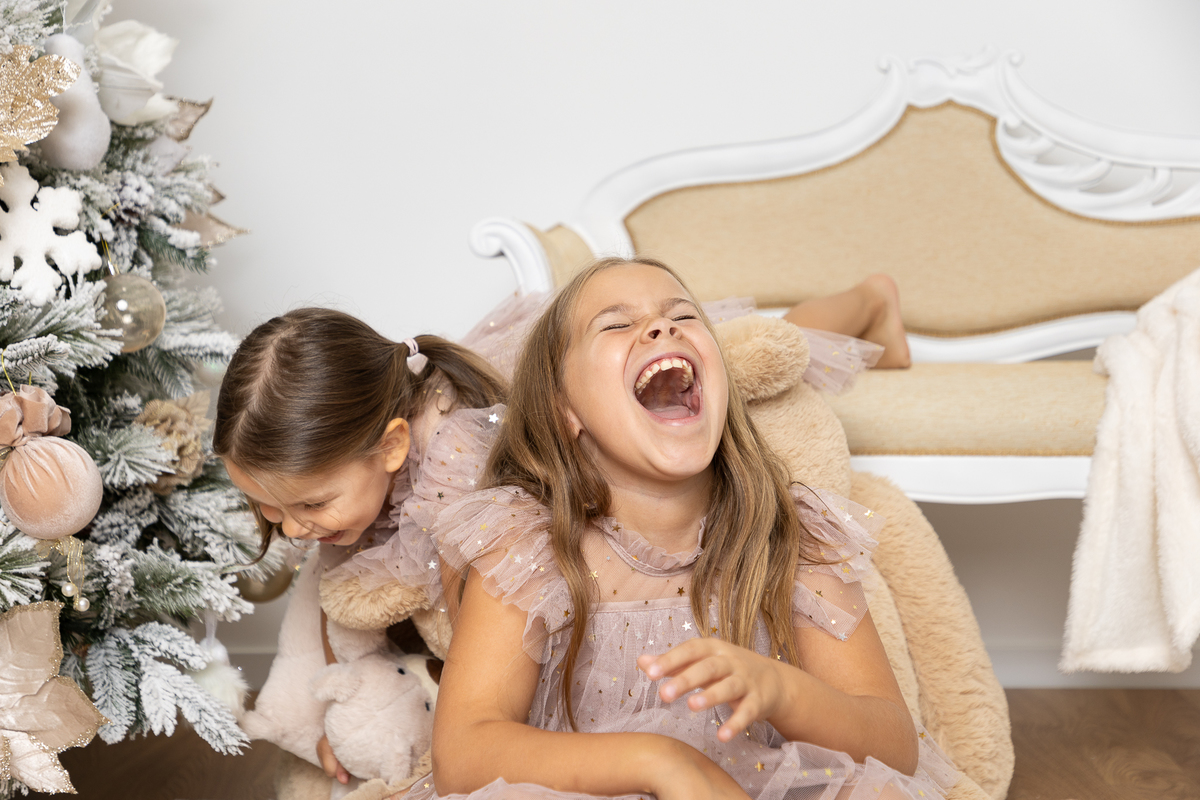 Sessão de Natal 2023, Natal 2023, sessão de natal porto2023, natal em família, mini sessões de natal 2023, fotos de natal 2023, fotos de família, estúdio fotográfico porto, fotos de crianças, fotos de bebés