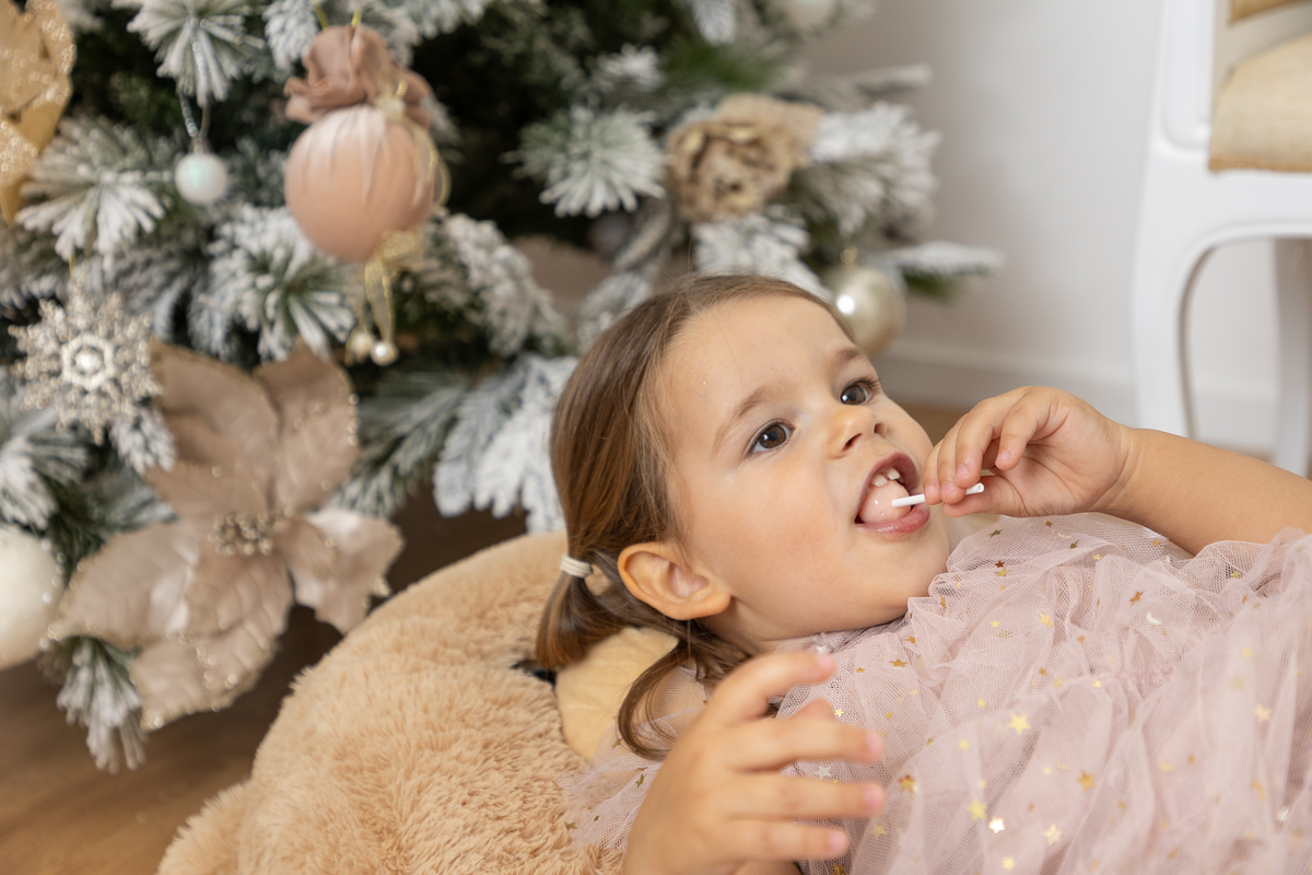 Sessão de Natal 2023, Natal 2023, sessão de natal porto2023, natal em família, mini sessões de natal 2023, fotos de natal 2023, fotos de família, estúdio fotográfico porto, fotos de crianças, fotos de bebés