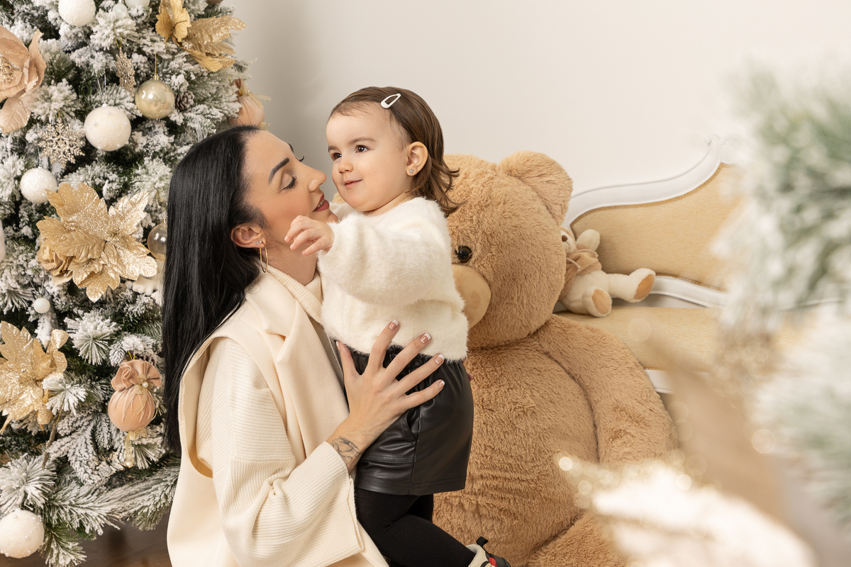 Sessão de Natal 2023, Natal 2023, sessão de natal porto2023, natal em família, mini sessões de natal 2023, fotos de natal 2023, fotos de família, estúdio fotográfico porto, fotos de crianças, fotos de bebés